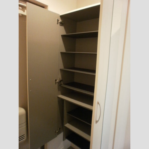 プルミエール大宮七里 　A 玄関