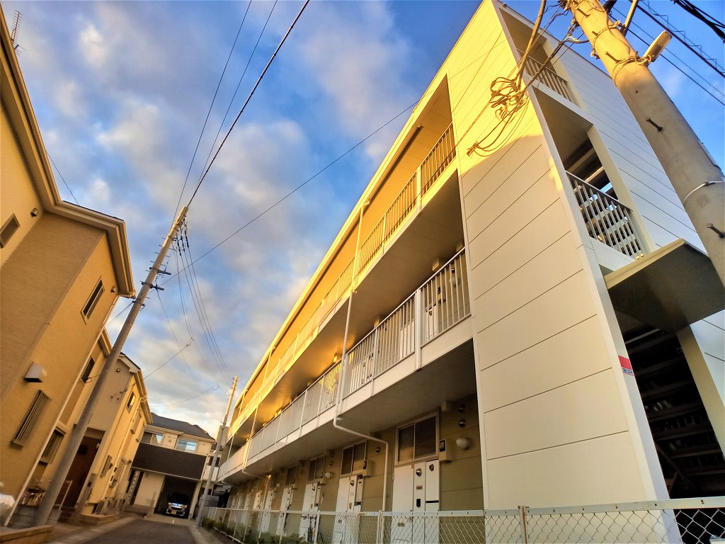 レオパレスシュテルンの外観画像