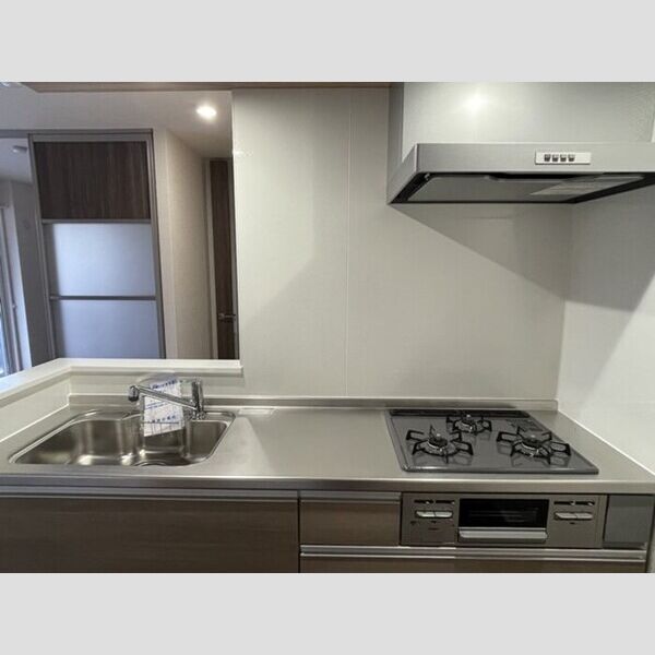 ハイクレスト203号室 キッチン　3口コンロ