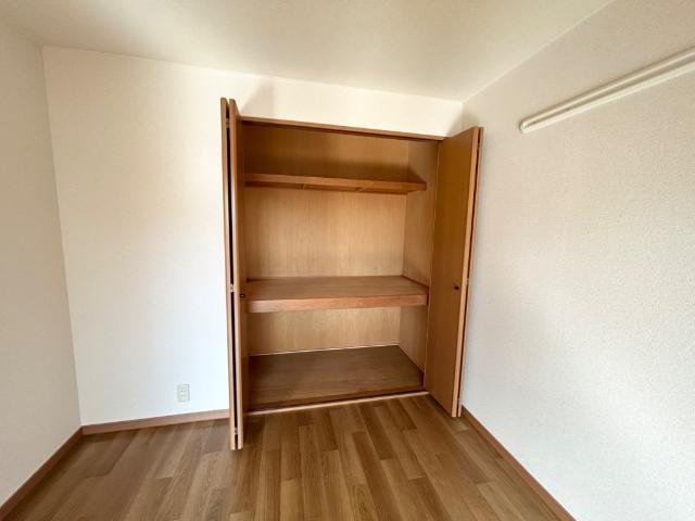 グリーンヒルズ105号室 南洋室収納