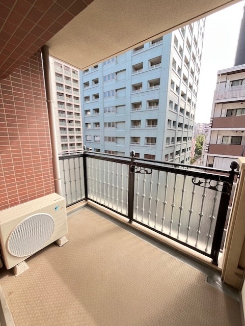 レジディア新宿御苑7階 バルコニー