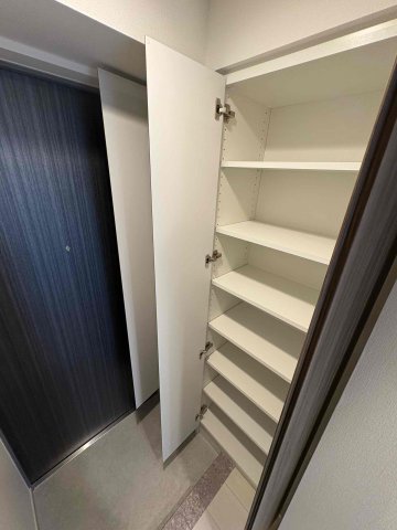 エヌステージ西船橋市川0508号室 収納