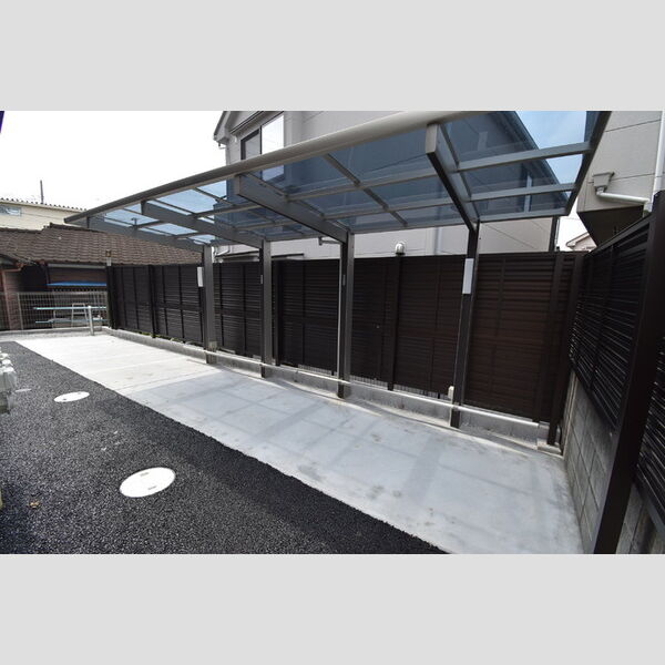 アグノス　エーナ 駐輪場