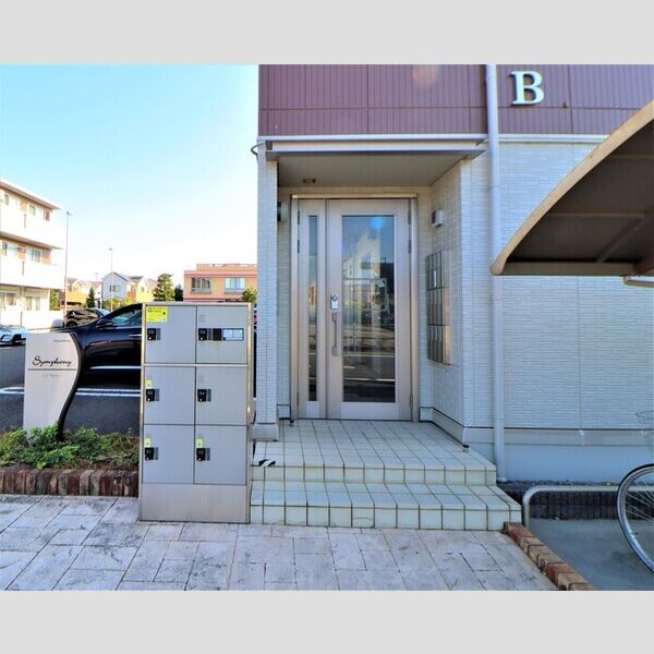 Symphony　B202号室 B棟出入口