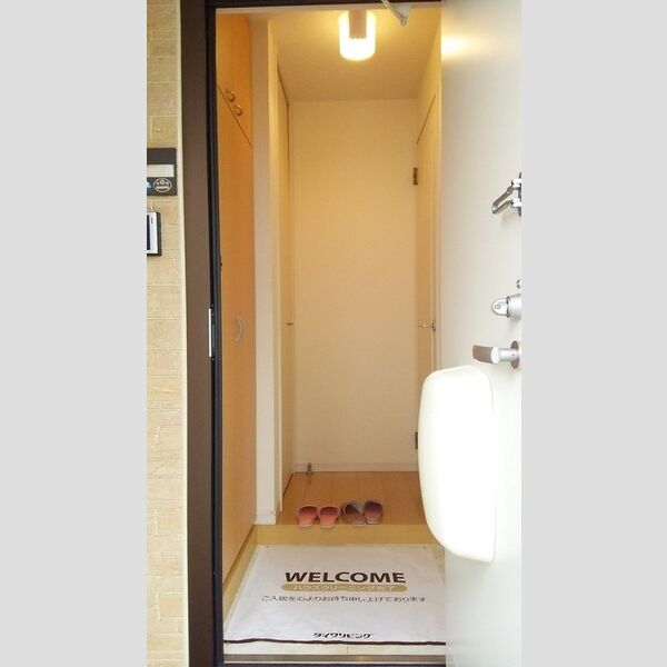 フーヴェル都　A 玄関