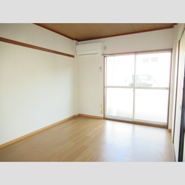 リバーサイド88102号室 居室