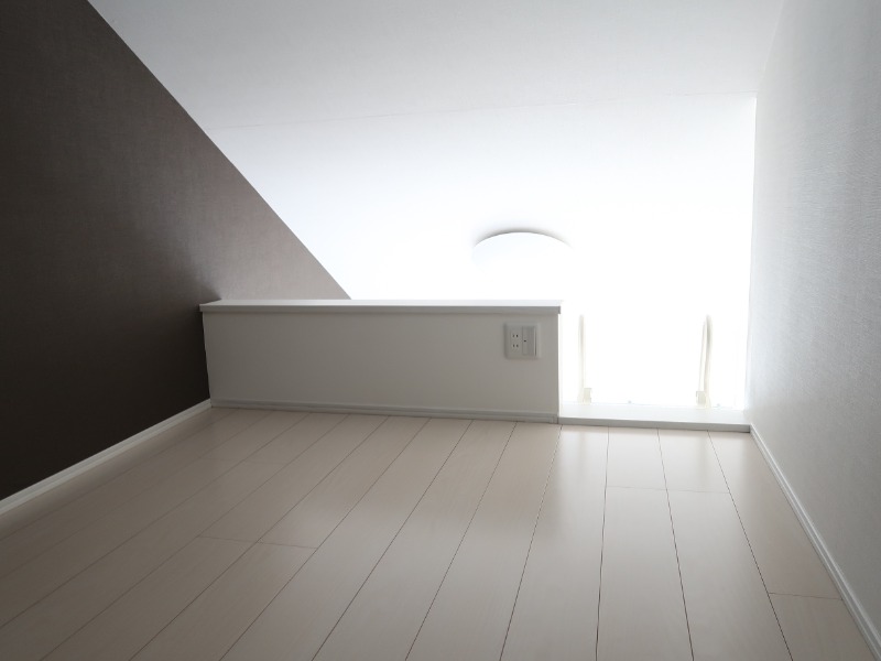 プライムテラスこどもの国2階 内観