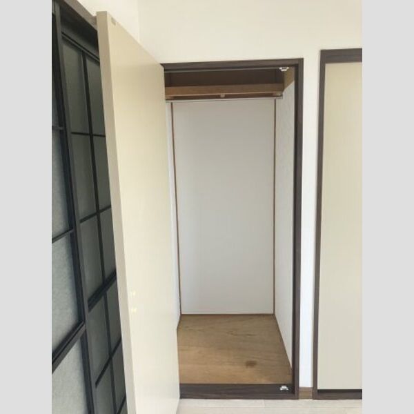 パークハイツ桜ヶ丘202号室 収納