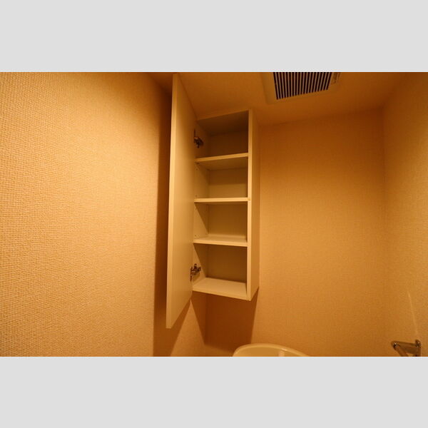 アクアベル トイレ収納