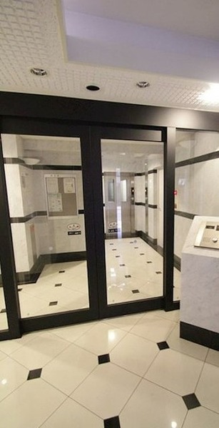 ＤＯＬＣＥ　ＹＯＫＯＨＡＭＡ関内 エントランス