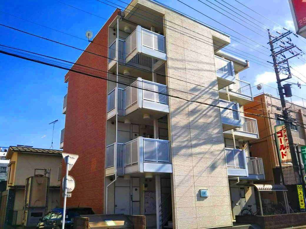 レオパレス彩の外観画像