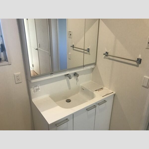 コモレビ大蔵　H 洗面台
