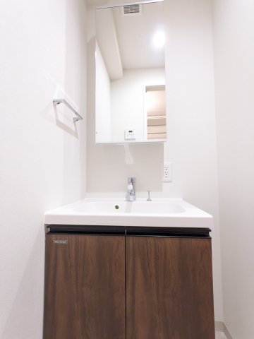 ジェイアール稲毛駅前レジデンス0503号室 洗面