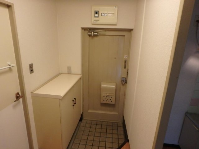 オーク菊名マンション2階 玄関