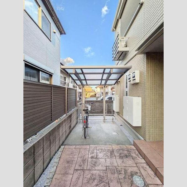 アンジュ三原台102号室 駐輪場