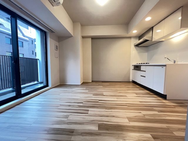 ＯＮＥ ＲＯＯＦ ＲＥＳＩＤＥＮＣＥ ＡＳＡＫＵＳＡＢＡＳＨＩ5階 リビング