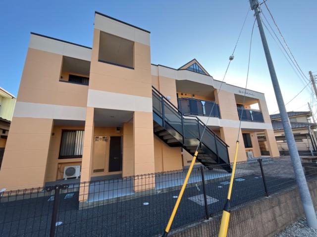 オーパ・ヴィラージュ 外観写真（昼）