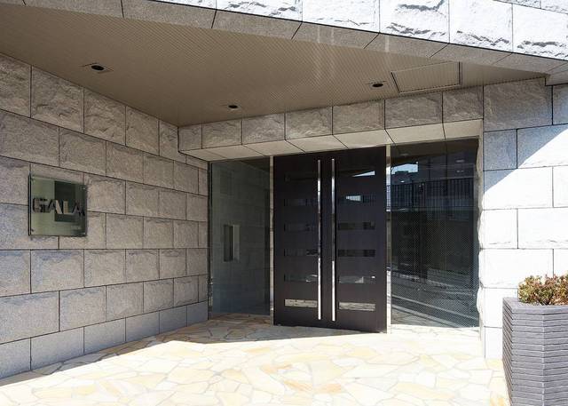 ガーラ・ステージ大塚駅前 エントランスです