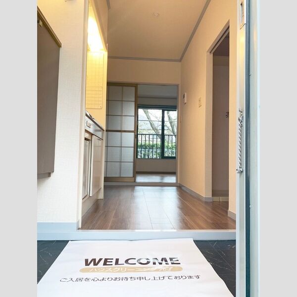 MKエクセル102号室 玄関