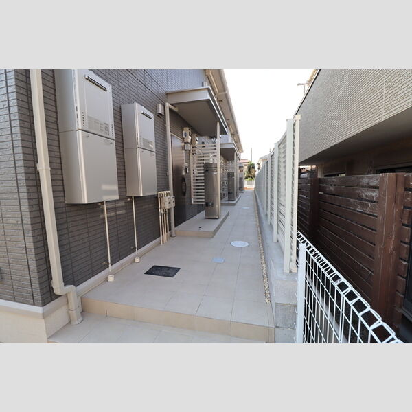 ファミリア蘇我 エントランス