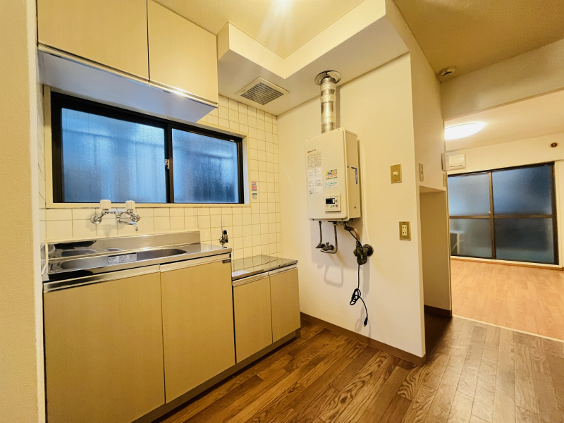 パレ・クレール白山1階 内観