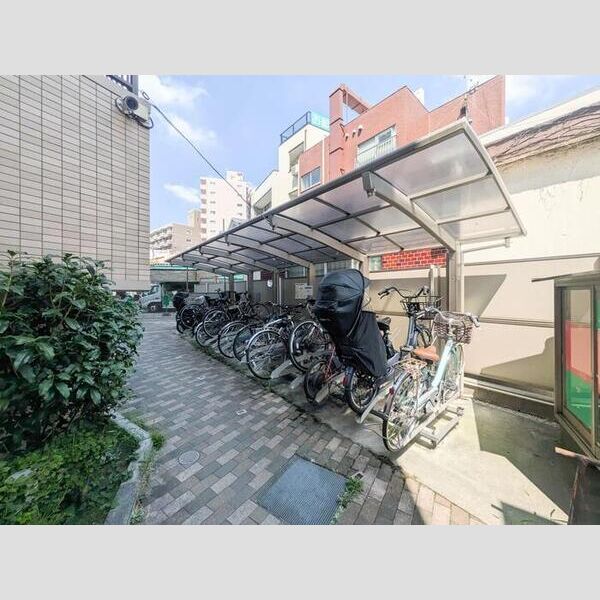 セリーン志村 駐輪場