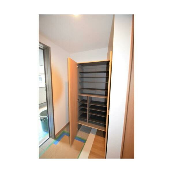 グランデール203号室 玄関