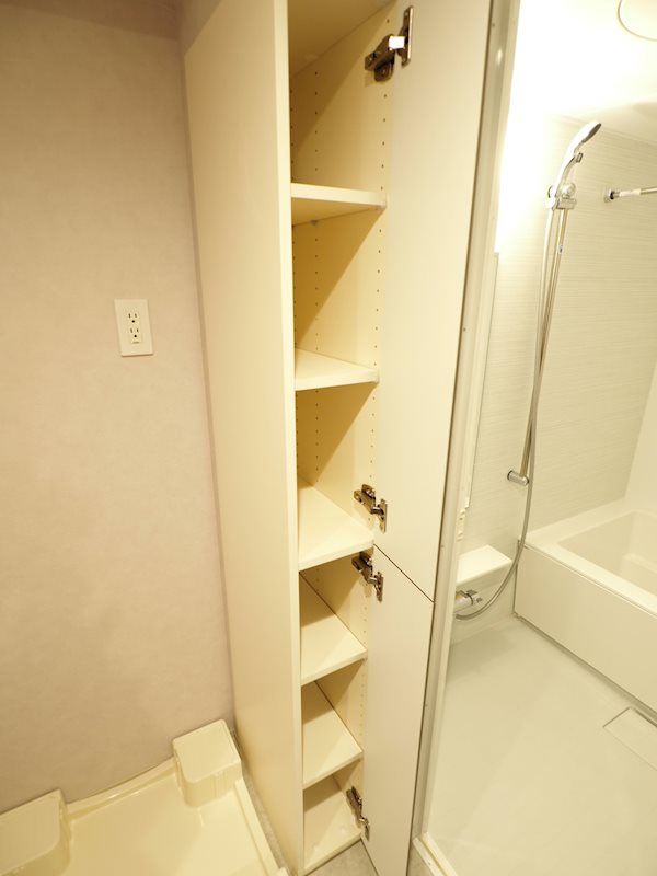 ドゥーエ日暮里8階 収納