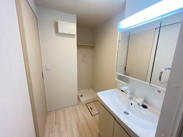 ＫＡＫＩＮＯＫＩ　ＴＥＲＲＡＣＥ105号室 洗面