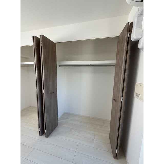 ティモーネプレミアム東十条702号室 収納