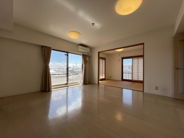 ゼファーグリーンアイル　グランデフォート リビング