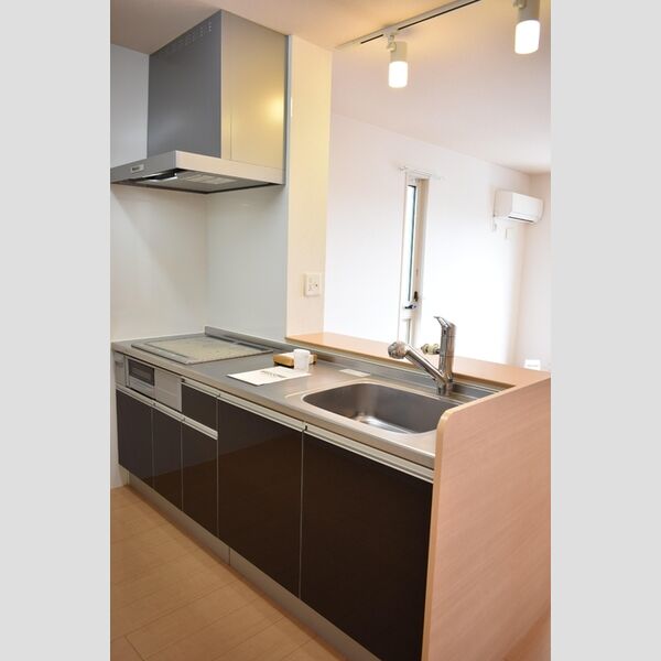 メゾンエスポワール　Ⅴ システムキッチン