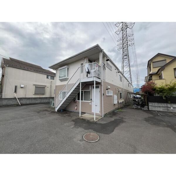 エステートピアファミール・ジンダイ104号室 外観