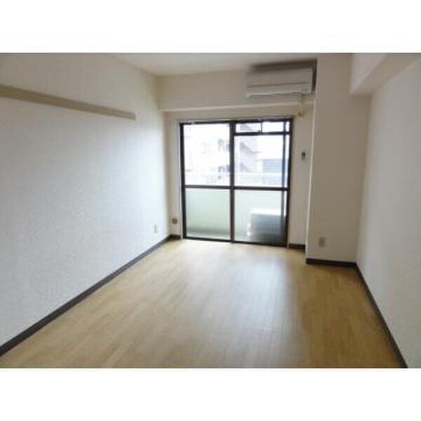 日野屋第一ビル リビング