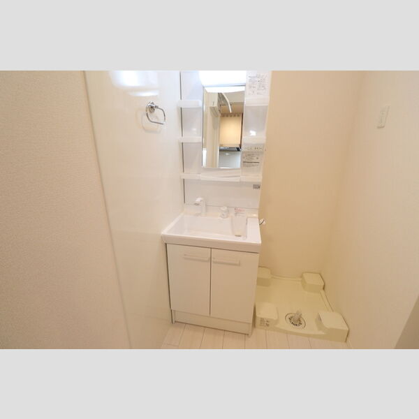 レーヴ・シェソワ106号室 洗髪洗面化粧台