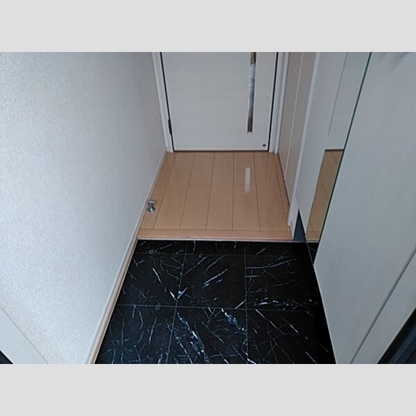 ポワール 玄関