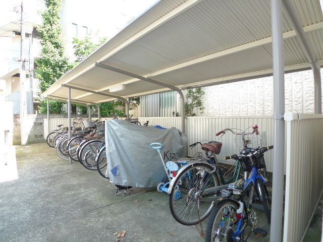 アビタシオンＩＳＨＩＤＡ0107号室 駐輪場