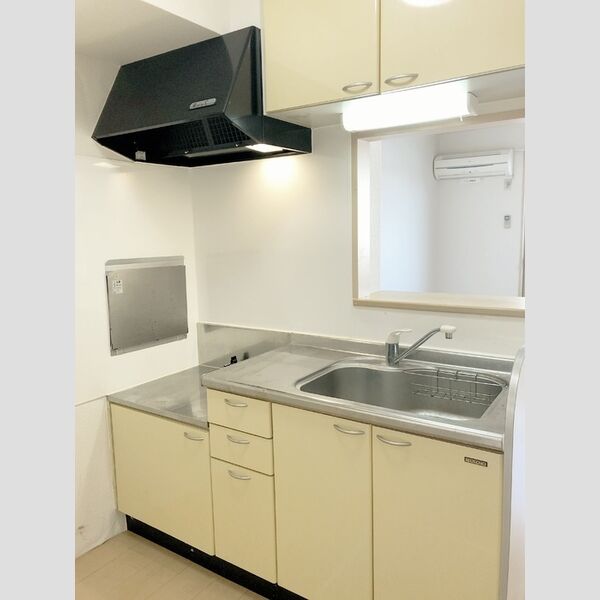 リヴェール105号室 キッチン
