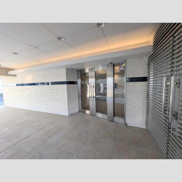 COURT BREEZE 多摩川 エントランス