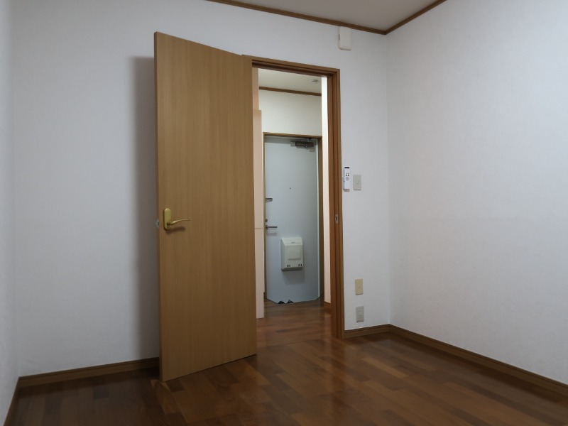 ファミール仲村D リビング