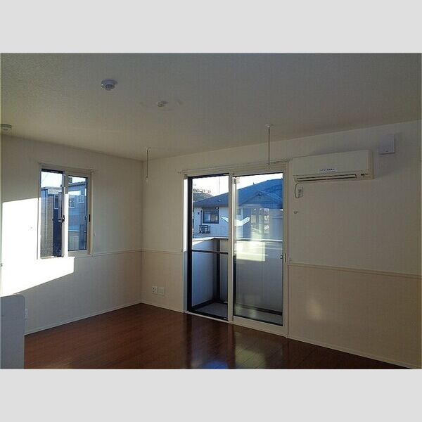 コマンドゥール リビング