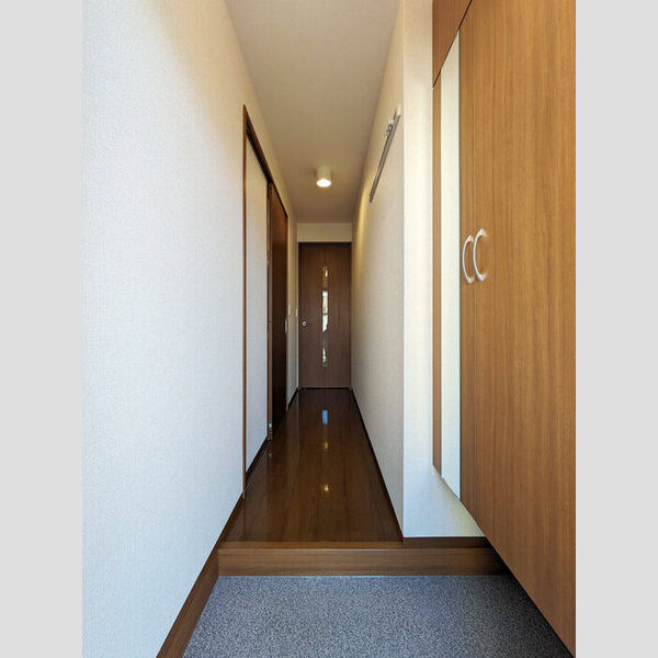 GRAND CHARIOT 玄関