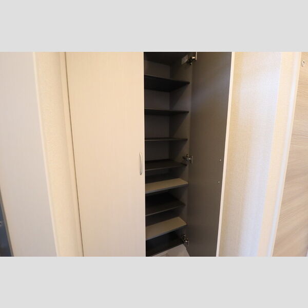 アリエッタ シューズボックス