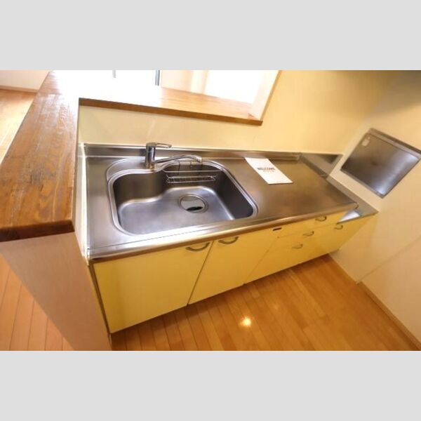 サンモール スクエア306号室 対面キッチン