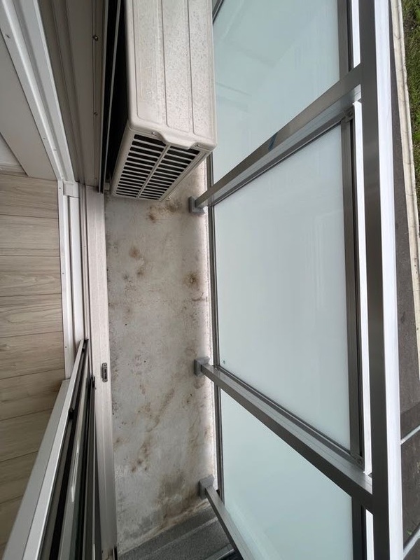 リブリ・ラピスカーサ2階 バルコニー