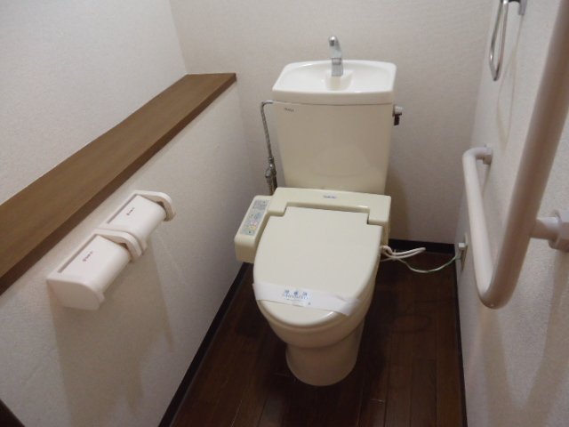 ウイング福寿館 シャワー付トイレ