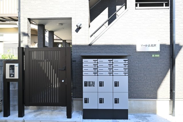 マーレ上北沢3階 エントランス