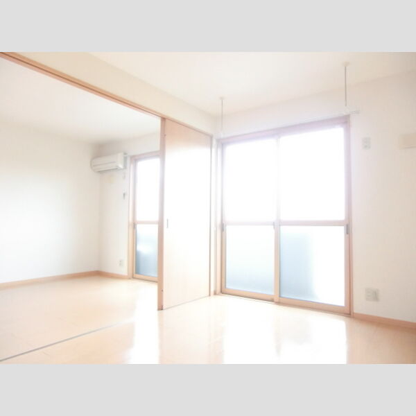 グランディールナギサワ LDK・洋室