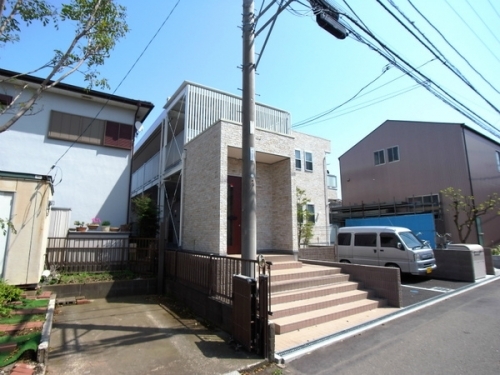 リブリ・リオ フラガンシア1階 外観