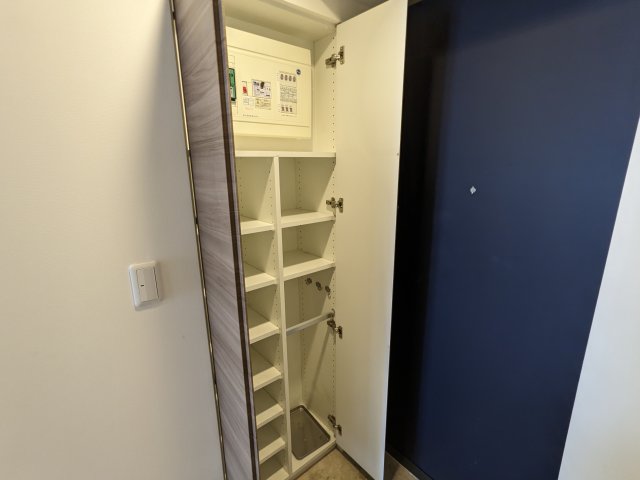 ルポール北加瀬315号室 収納